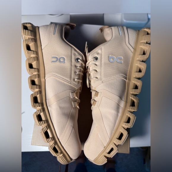 On Cloud 6 Waterproof Size 9.5 Men - Picture 3 of 13